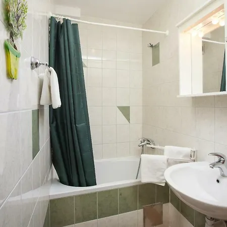 Cvjetni Dvori Apartman *